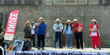 CNTE retira Zócalo