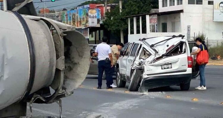 camión revolvedora lesionadas Juárez