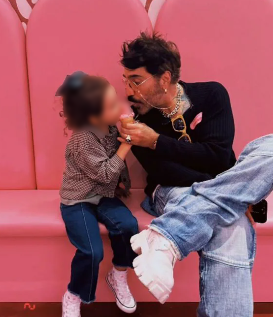 Alejandro Fernández disfruta un día especial con su nieta Cayetana