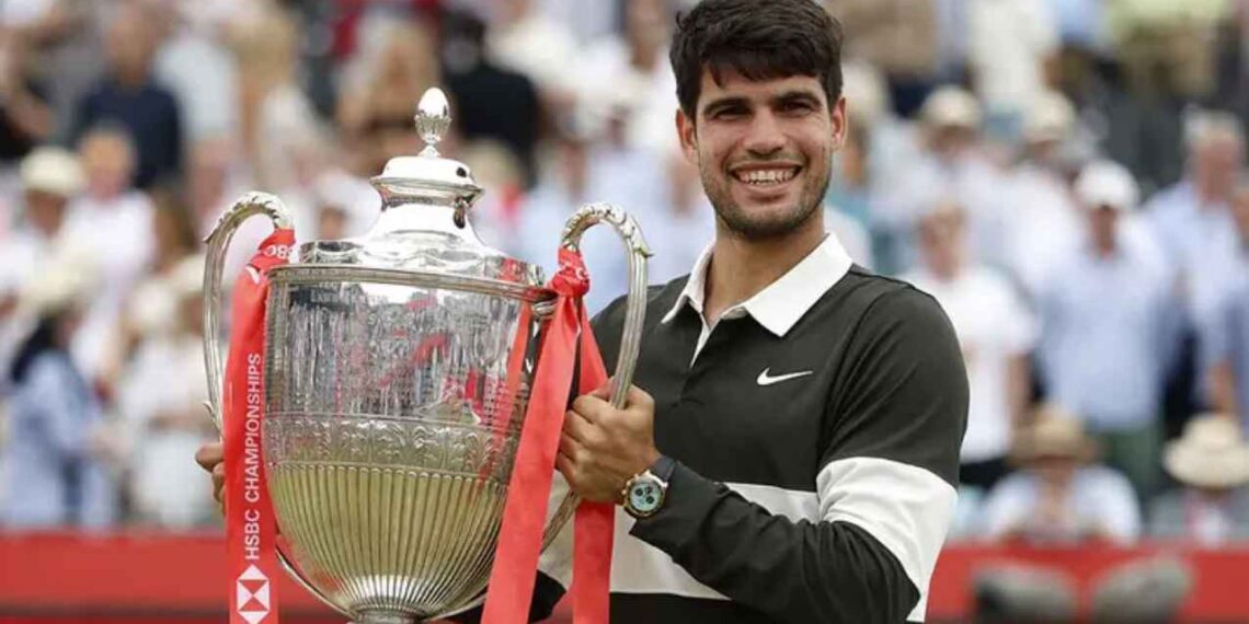 Carlos Alcaraz gana el torneo de Queen’s y llega encendido a Wimbledon