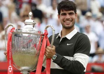 Carlos Alcaraz gana el torneo de Queen’s y llega encendido a Wimbledon