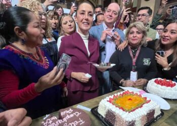 Claudia Sheinbaum celebra su cumpleaños en el Palacio Nacional