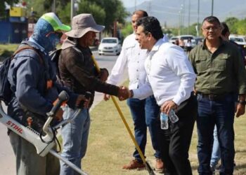 Con limpieza, instalación de luminarias y bacheo se transforma Ciudad Victoria