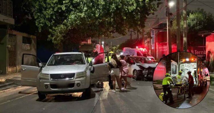 Conductor en presunto estado de ebriedad causa fuerte choque en Monterrey; hay 2 mujeres heridas