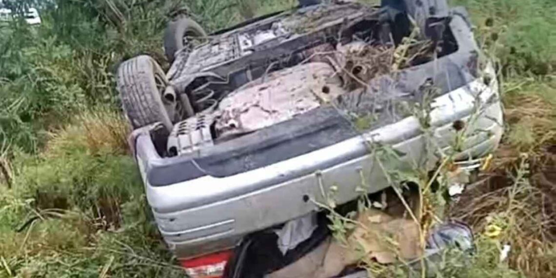 Conductor volcó Río Bravo