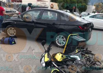 Conductora da vuelta en “U” y deja a motociclista herido en Ciudad Victoria, Tamaulipas