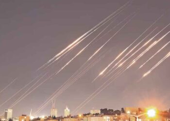 Crece tensión entre Irán e Israel tras intercambio de ataques con misiles