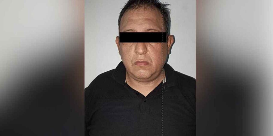 Detienen a hombre por acosar a joven en calles de Santa Catarina, Nuevo León