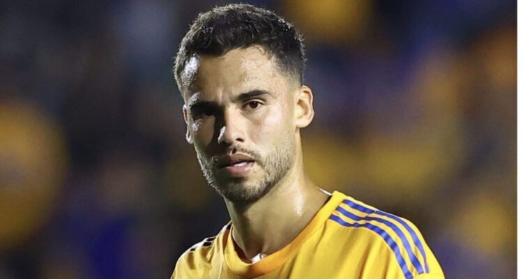 Diego Reyes Tigres salida