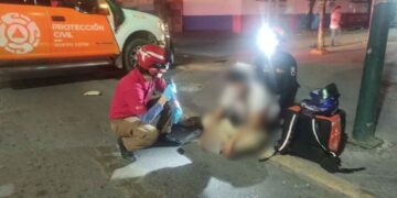 Dos accidentes con motociclistas dejan lesionados en Monterrey, Nuevo León