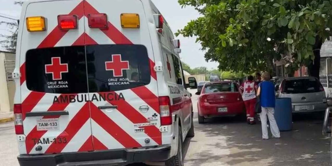 Accidente vial frente a la UAT Mante deja dos heridos