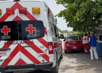 Accidente vial frente a la UAT Mante deja dos heridos