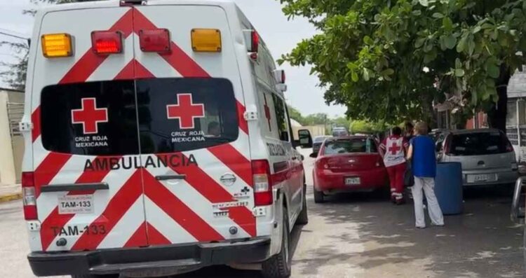 Accidente vial frente a la UAT Mante deja dos heridos