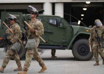 EU despliega 2 mil efectivos en Los Ángeles tras protestas por redadas a migrantes