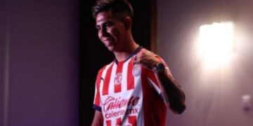 Efraín Álvarez Chivas