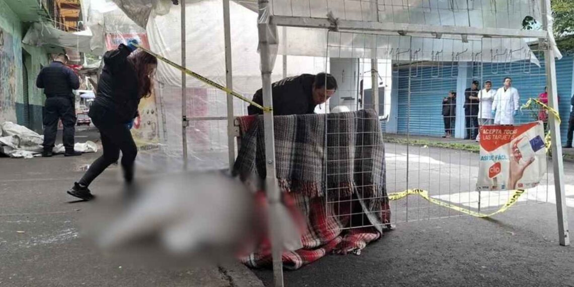 Encuentran sin vida a hombre en plena calle en la Alcaldía Azcapotzalco, CDMX