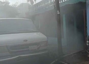 Evacúan a seis personas tras incendio en vivienda de Escobedo, Nuevo León