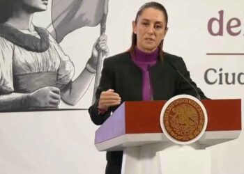 FGR indaga posible colusión de funcionarios en la red de huachicol de "Don Checo": Claudia Sheinbaum