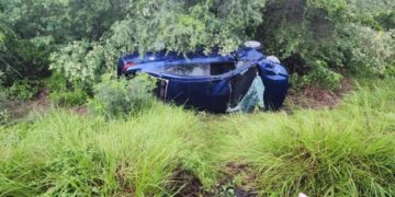 Familia sufre volcadura en la carretera Victoria-Matamoros