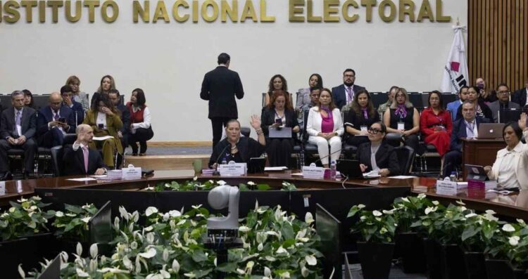 Finaliza el conteo de votos para magistrados de tribunales colegiados; juzgadores aún en proceso
