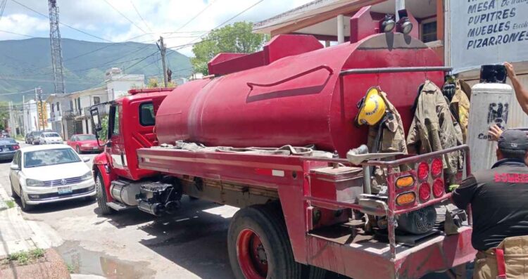 Fuga de gas en vivienda moviliza a Bomberos en Ciudad Victoria, Tamaulipas