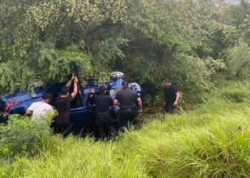 Guardia Estatal atiende accidente con volcadura en la Victoria-Matamoros