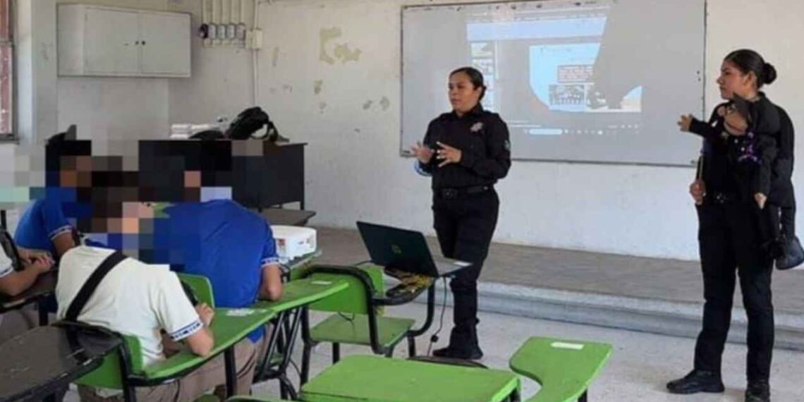 Guardia Estatal de Género brinda información preventiva a estudiantes de secundaria de Tampico, Tamaulipas