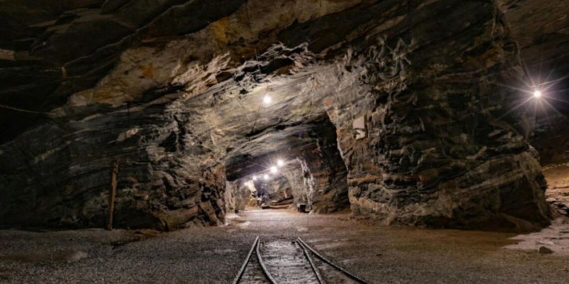 Hallan a tres personas sin vida en una mina en desuso en Baviácora, Sonora