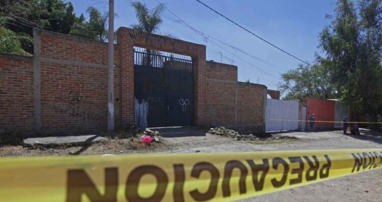 Hallan fosa clandestina con ocho cuerpos en San Quintín, Baja California, tras reporte de una oreja humana