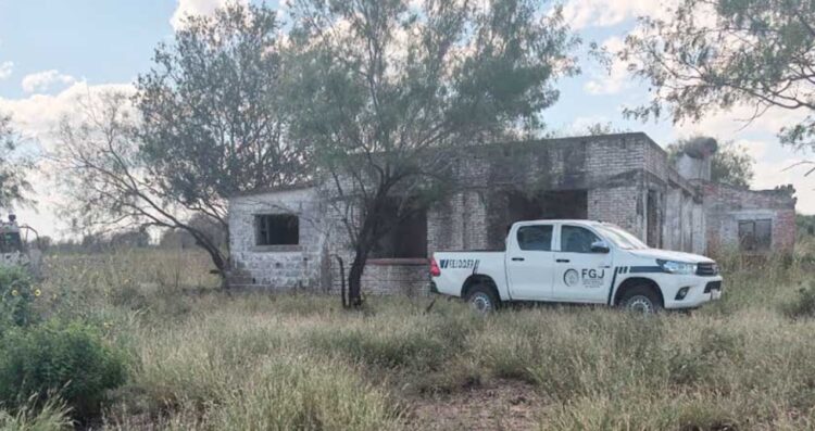 Hallan restos calcinados en finca abandonada entre Reynosa y Díaz Ordaz