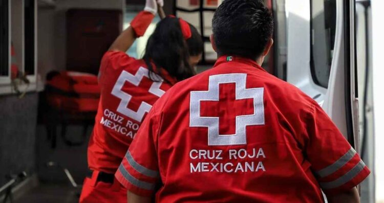Incendio en vivienda deja 2 heridos en la colonia Residencial Roble en San Nicolás, Nuevo León