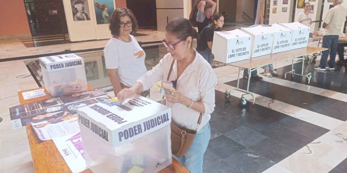 Inicia la elección judicial en Tamaulipas con baja participación y urnas vacías