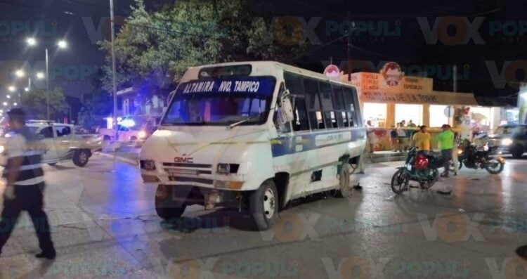 Accidente en moto deja jovencitos heridos en Altamira