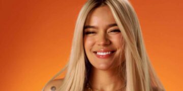 Karol G sorprende bailando y anuncia su nuevo álbum Tropicoqueta