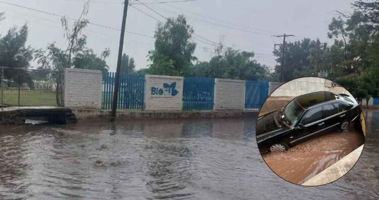 Lluvias provocan deslaves y el arrastre de un automóvil en Jocotepec, Jalisco