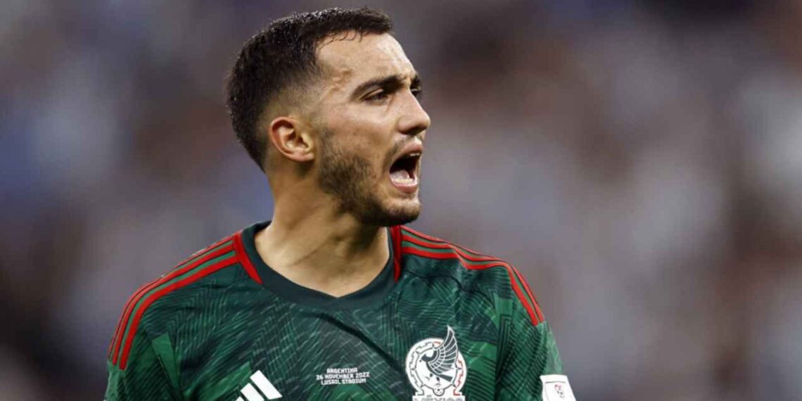 Luis Chávez sufre rotura de ligamento y queda fuera de la Copa Oro