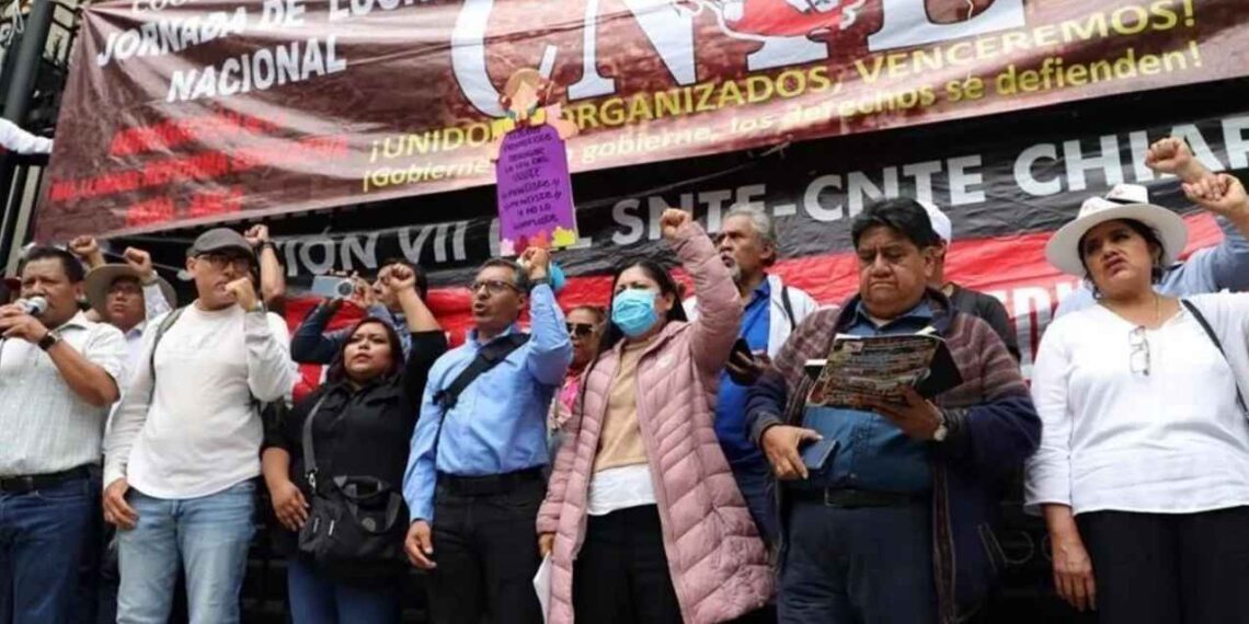 Maestros de la CNTE sostienen nueva mesa de diálogo con Segob; acusan que no se han atendido sus principales exigencias