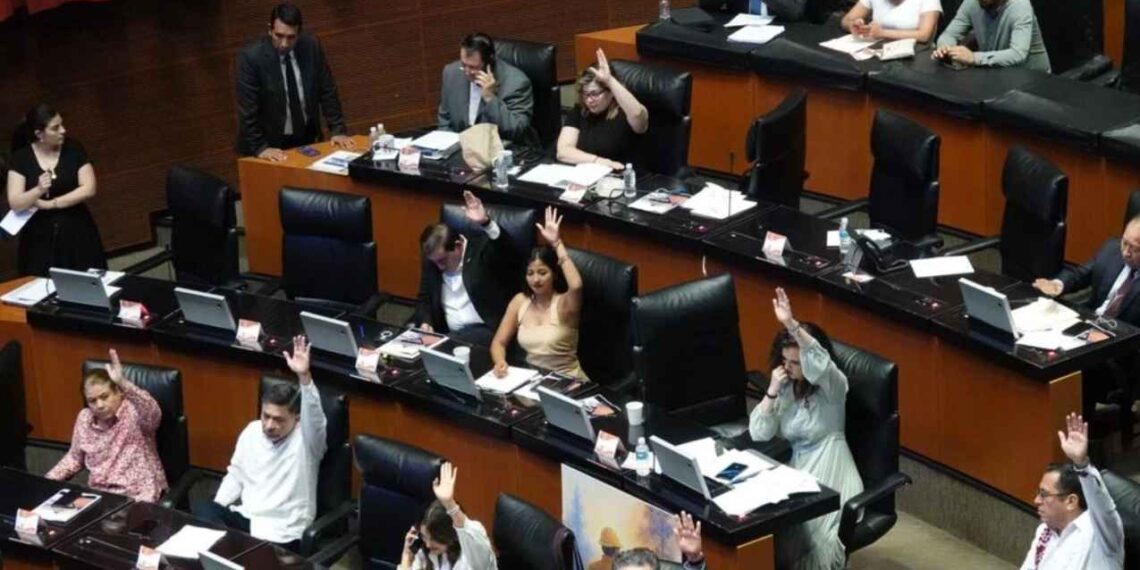 Morena defiende elecciones judiciales y propone sanciones para jueces que “no respondan al pueblo”