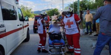 Motociclista lesionado choque Victoria