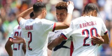 PSG avanza a octavos y podría enfrentar a Messi