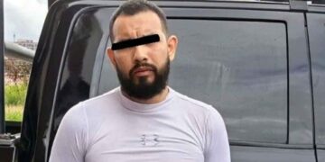 Policía de Monterrey detiene a sujeto por robar cable de la CFE