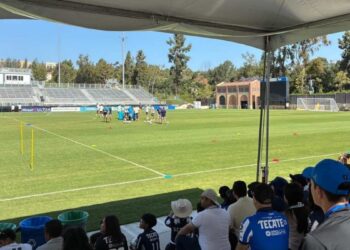 Rayados entrenamiento