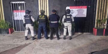 Rescatan a 33 mujeres en bares de Quintana Roo por posible trata