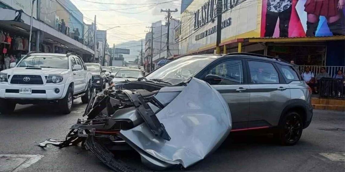 Dos mujeres centro Monterrey