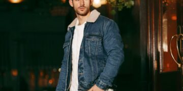 Chamarra de mezclilla hombre con estilo clásico que nunca pasa de moda