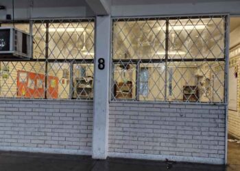 Sorprenden a ladrón en escuela primaria de Monterrey, Nuevo León