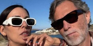 Stephanie Salas y Humberto Zurita celebran tres años de amor con fotos desde Grecia