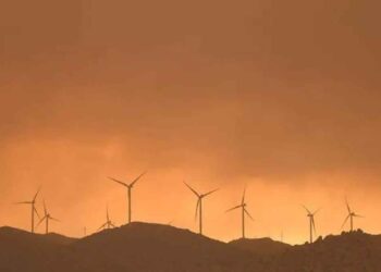 Suspenden clases en Mexicali por mala calidad del aire causada por incendios en Tecate
