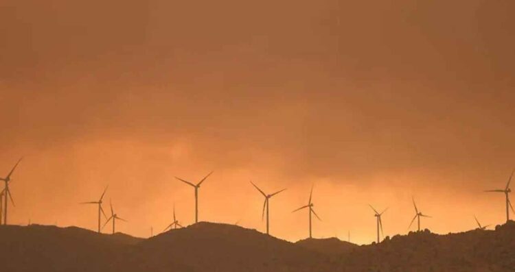 Suspenden clases en Mexicali por mala calidad del aire causada por incendios en Tecate