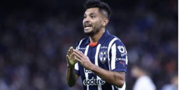 Tecatito Corona Rayados